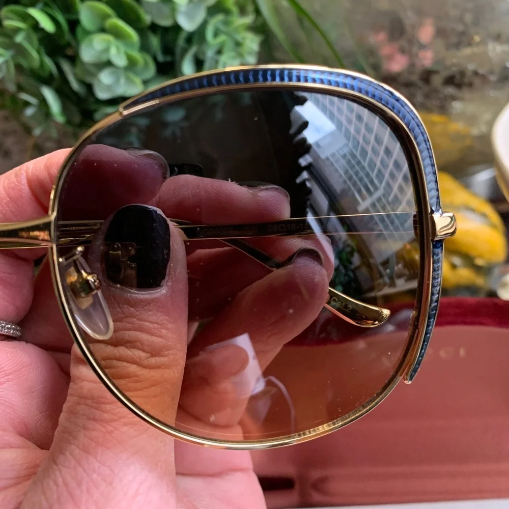 Authentic GUCCI 58 butterfly Gold Blue Crystals/metal sunglasses - Picture 6 of 12